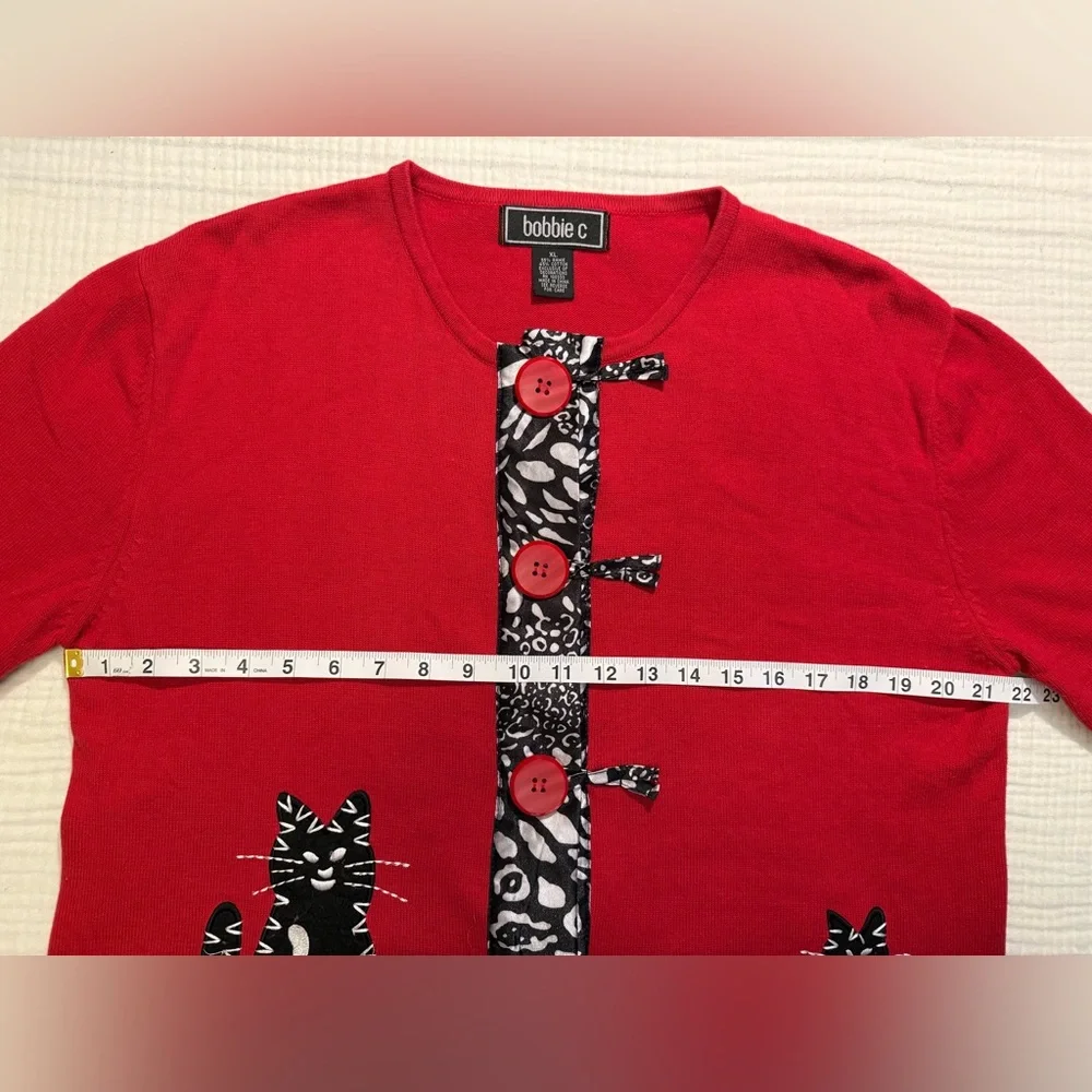 Bobbie C Vintage Red & Black Embroidered Abstract Cat Toggle Cardigan Size XL - Picture 7 of 8